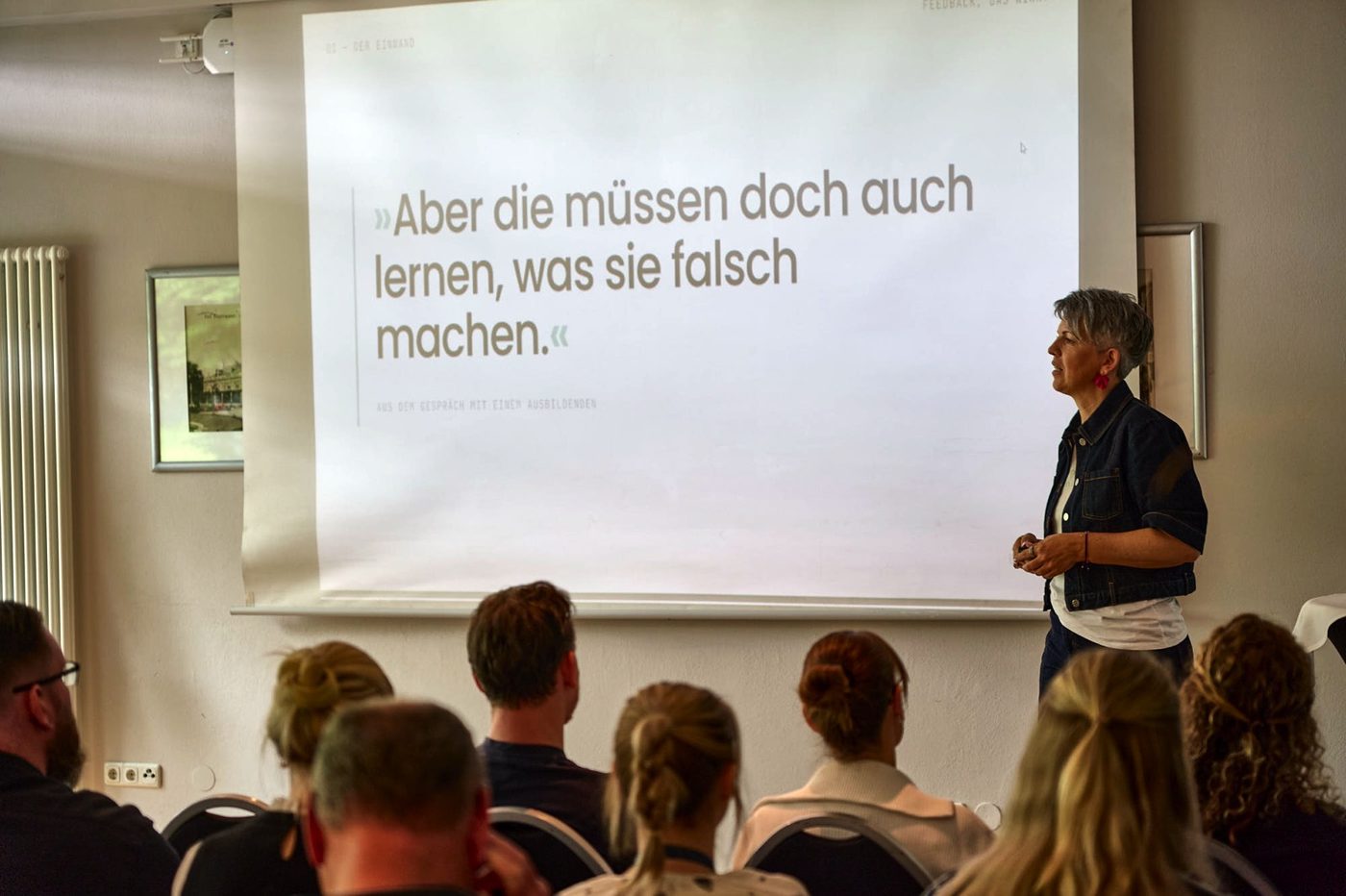 Tina Niemann im Workshop mit Ausbildungsverantwortlichen